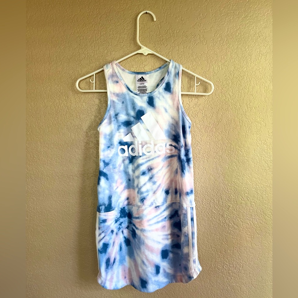 Adidas tie-dye girls dress; razorback back. Size: 10/12